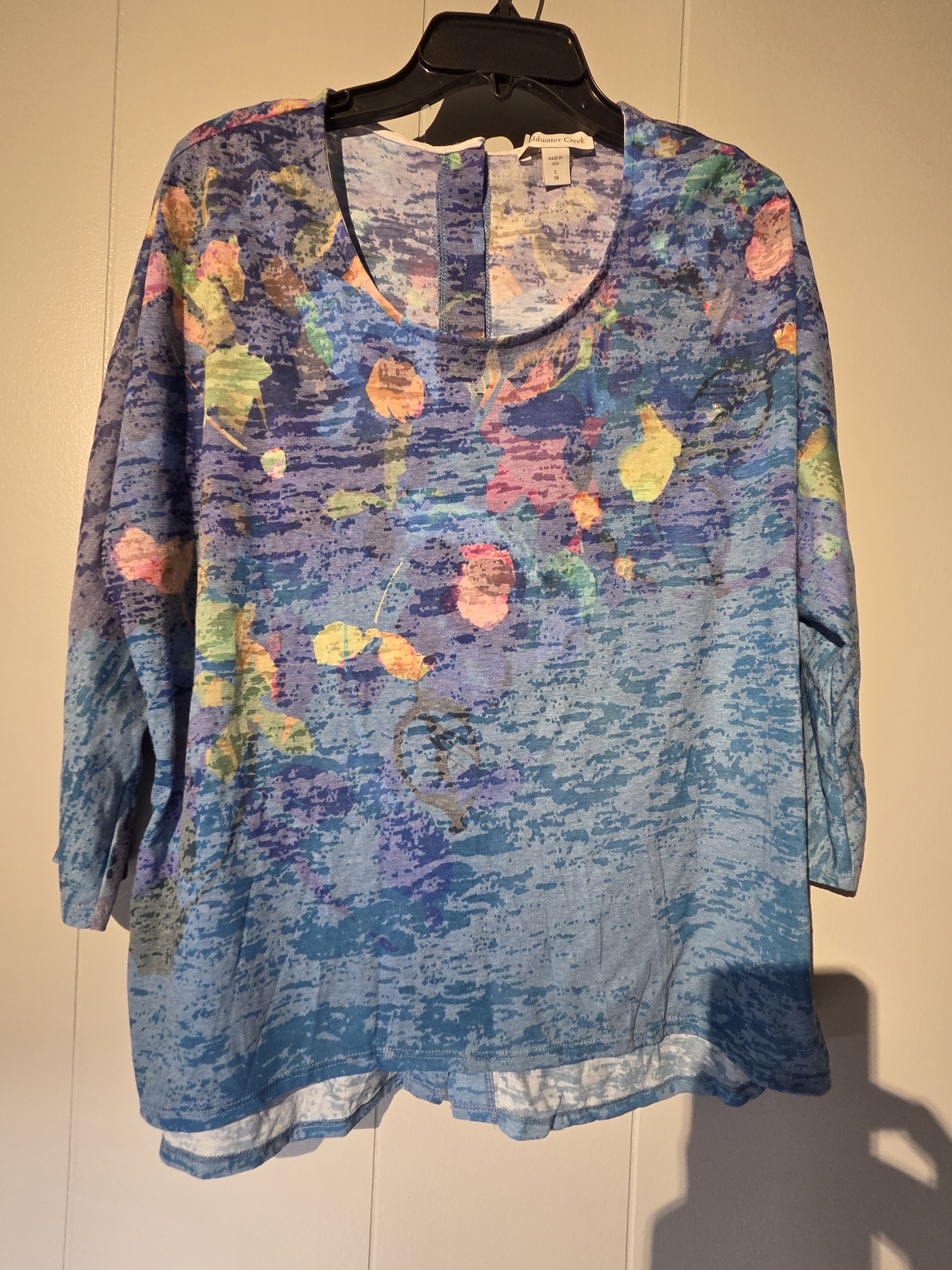 Coldwater Creek Blue Multi-Color Abstract Print Long Sleeve Top-Missing A Button